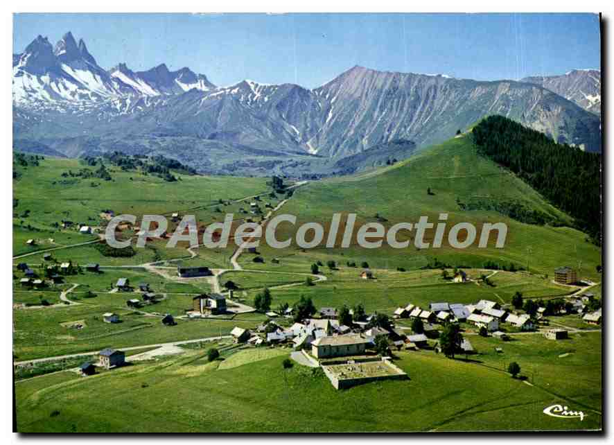 CPA Albiez Vieux Savoie vue generale aerienne et les Aiguilles d'Arves 