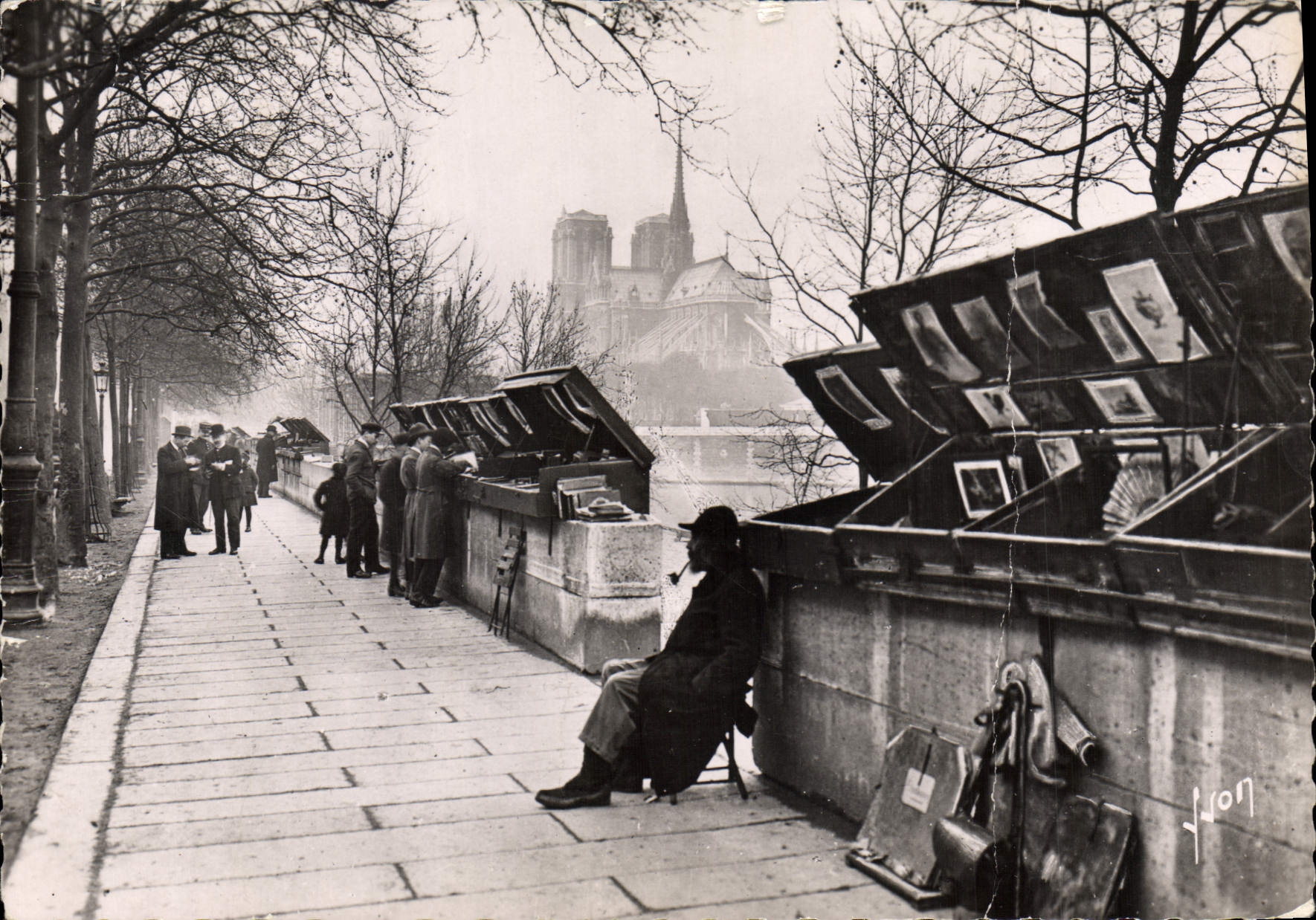 Paris — Die Buchständchen am Quai de la Tournelle — Verlag J. Von