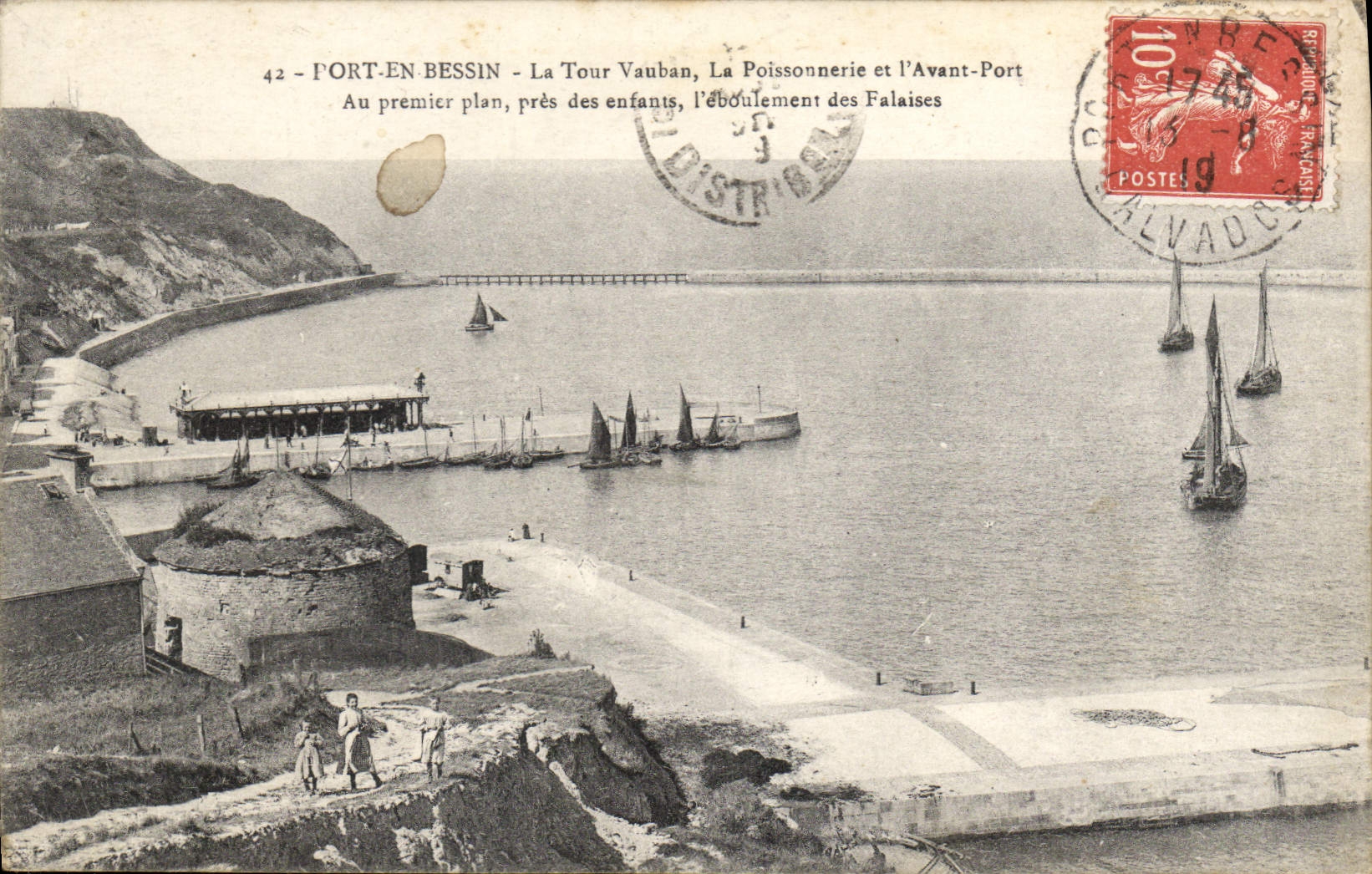 Port-en-Bessin — La Tour Vauban, La Poissonnerie et l'Avant-Port — A. Bulbosq, édit.