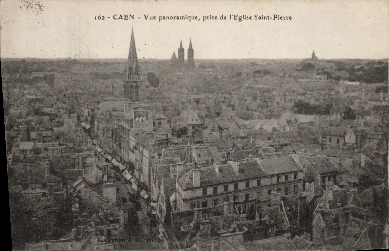 Caen — Vue panoramique prise de l'Église Saint-Pierre — Collection F. A., photo