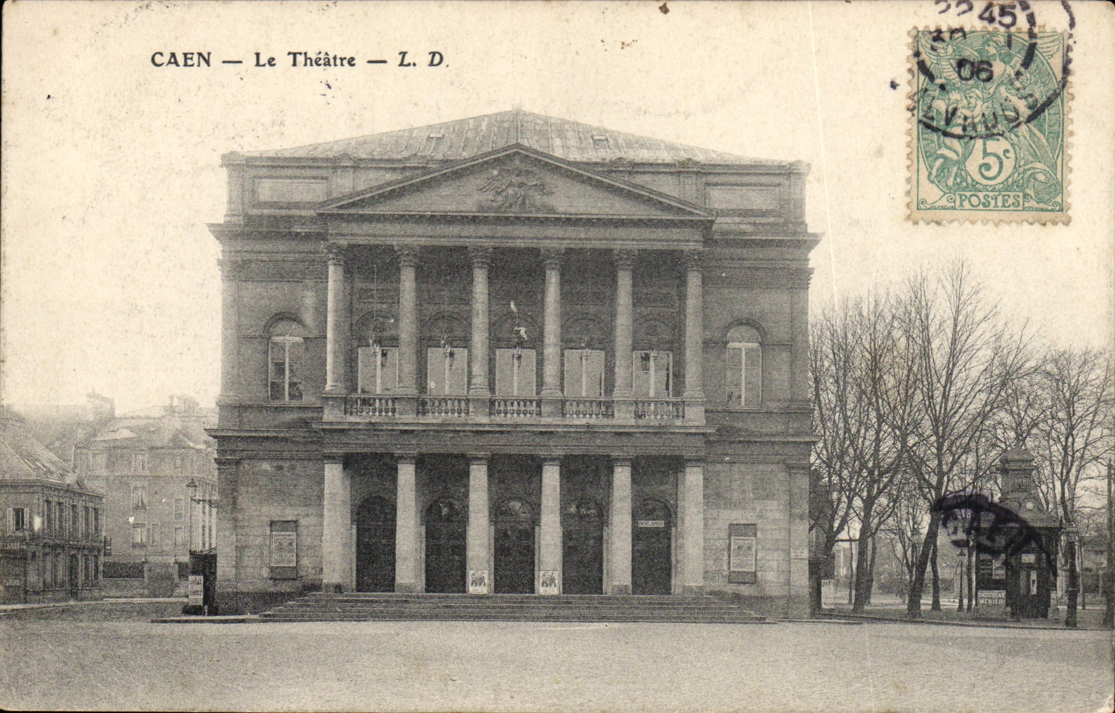 CAEN — Le Théâtre — L. D.
