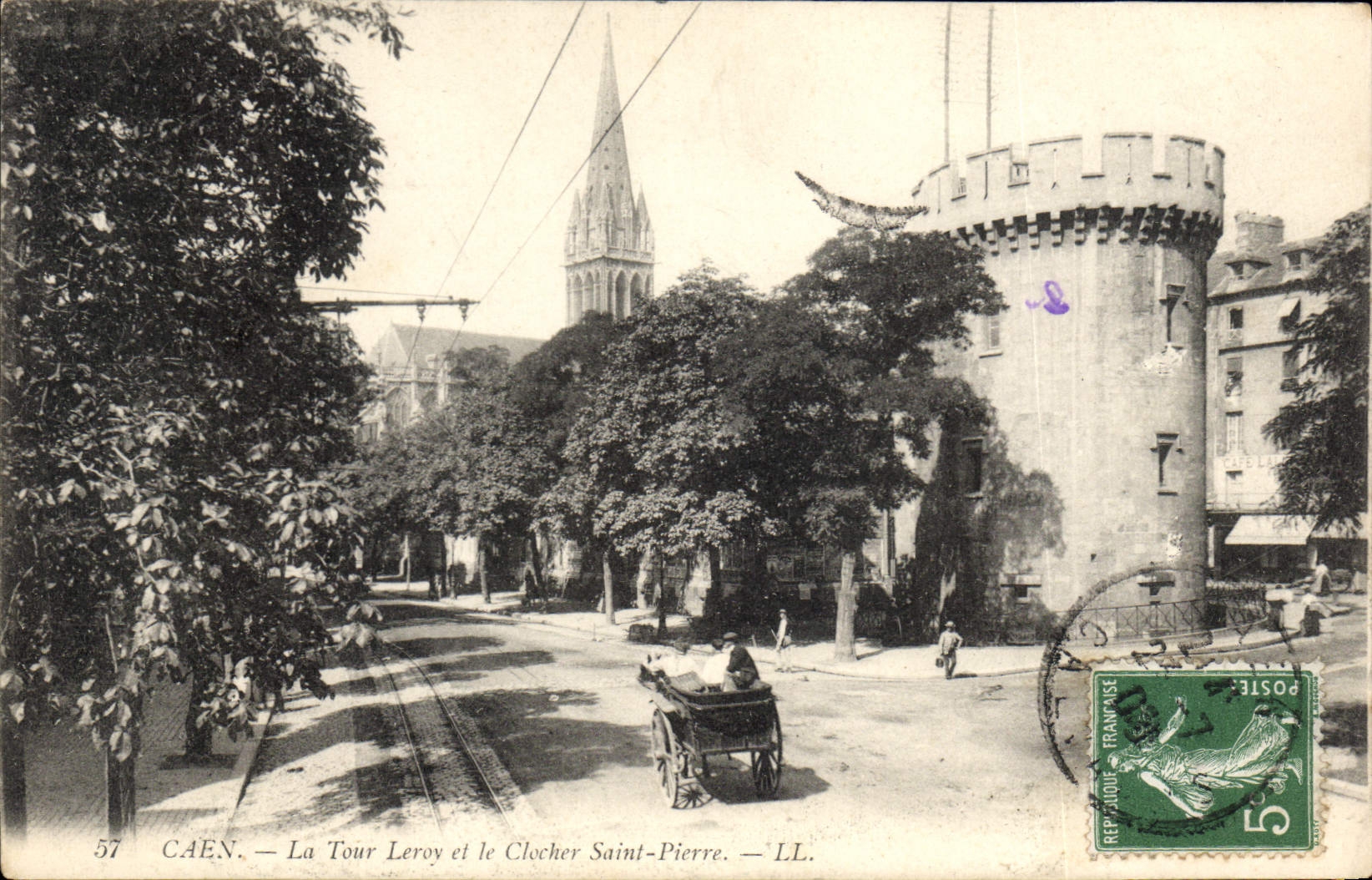 Caen — La Tour Leroy et le Clocher Saint-Pierre — LL, n°57