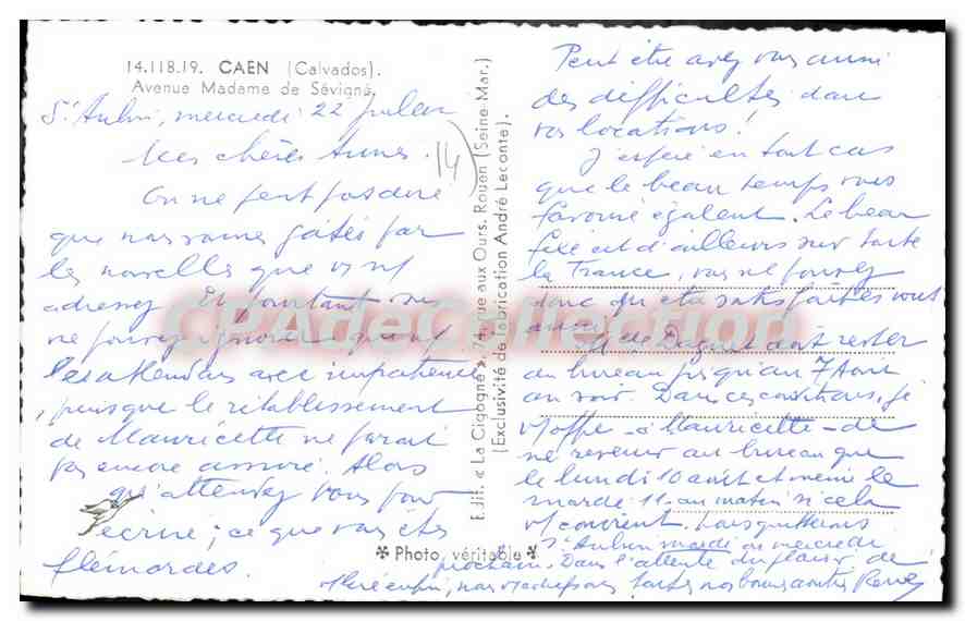 Place de la République — vue d'immeubles et de piétons — A CIGOG — Verso