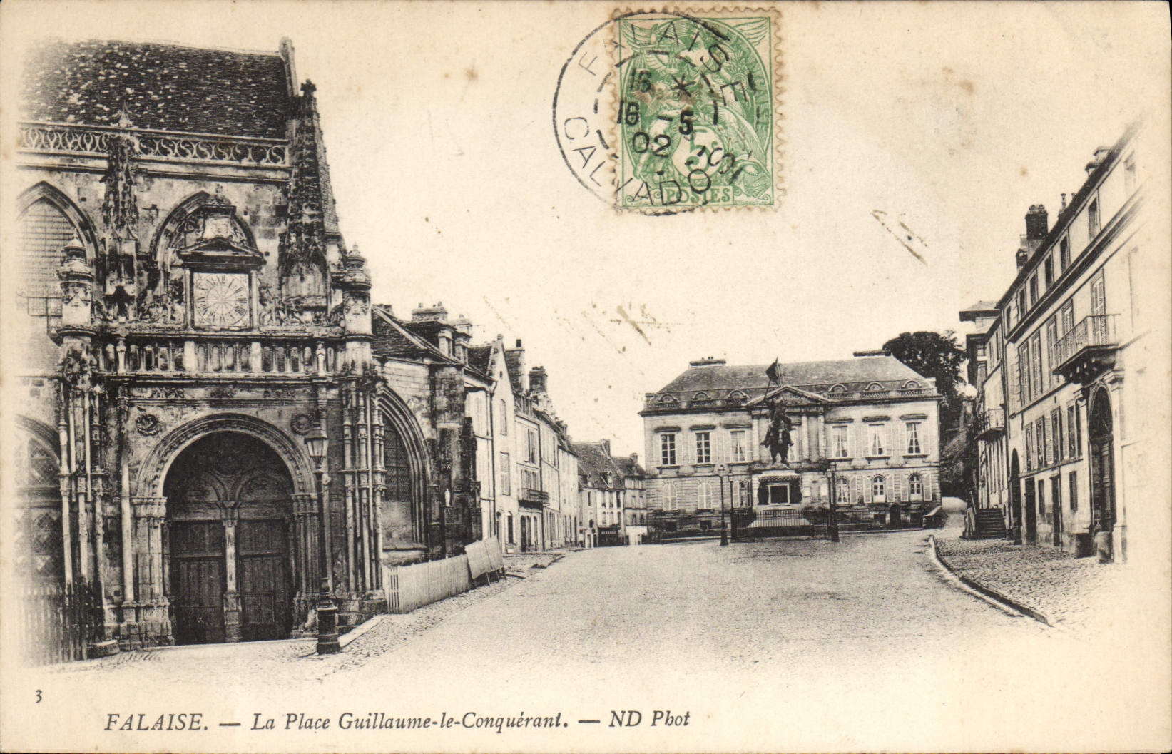 FALAISE — La Place Guillaume-le-Conquérant — ND Pbot