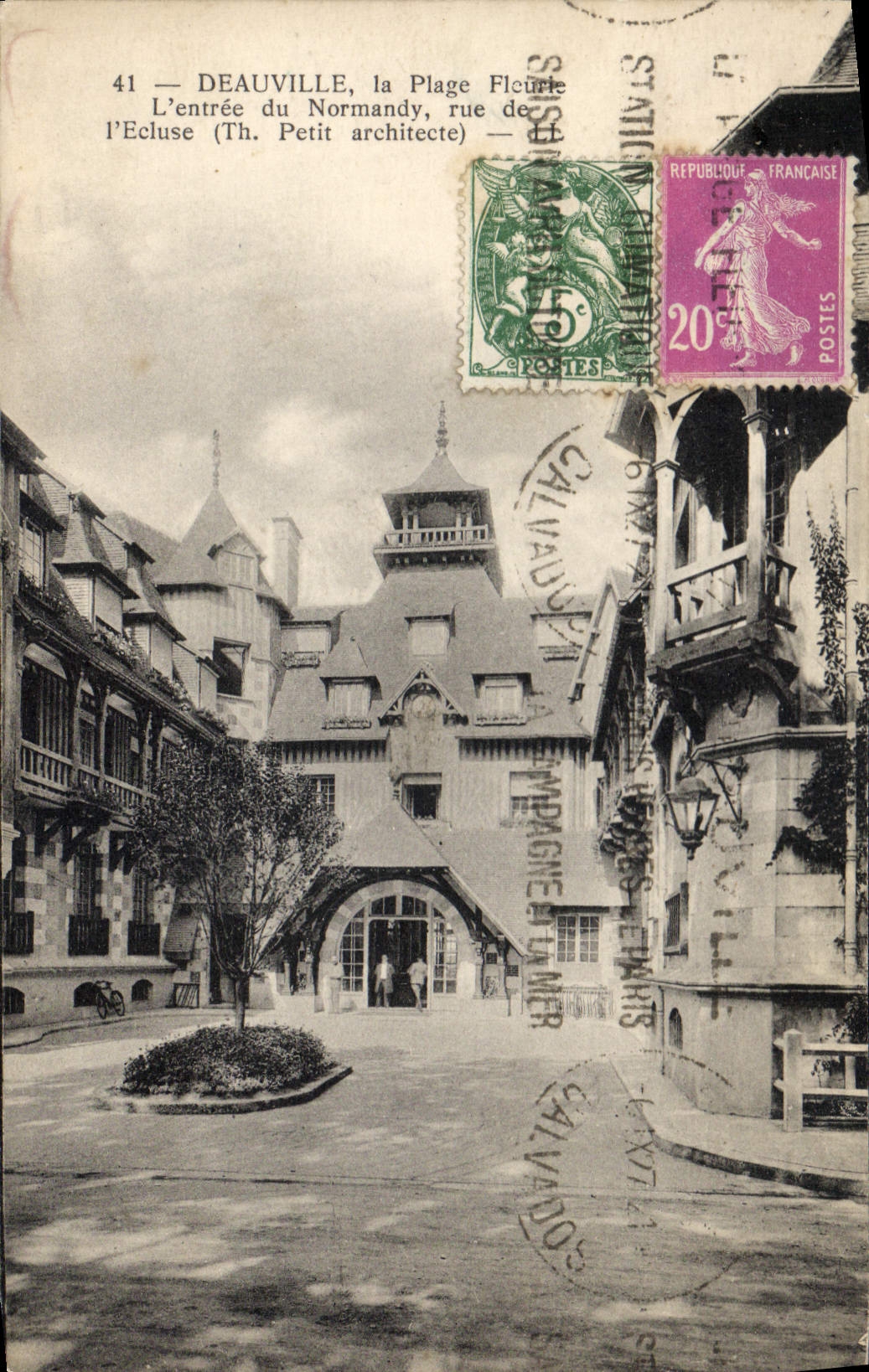 CPA Deauville la plage Fleuri l'entree du Normandy rue de l'Ecluse Th perir architecte 