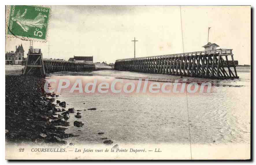 COURSEULLES — Les jetées vues de la Pointe Duperré — LL. — n°22