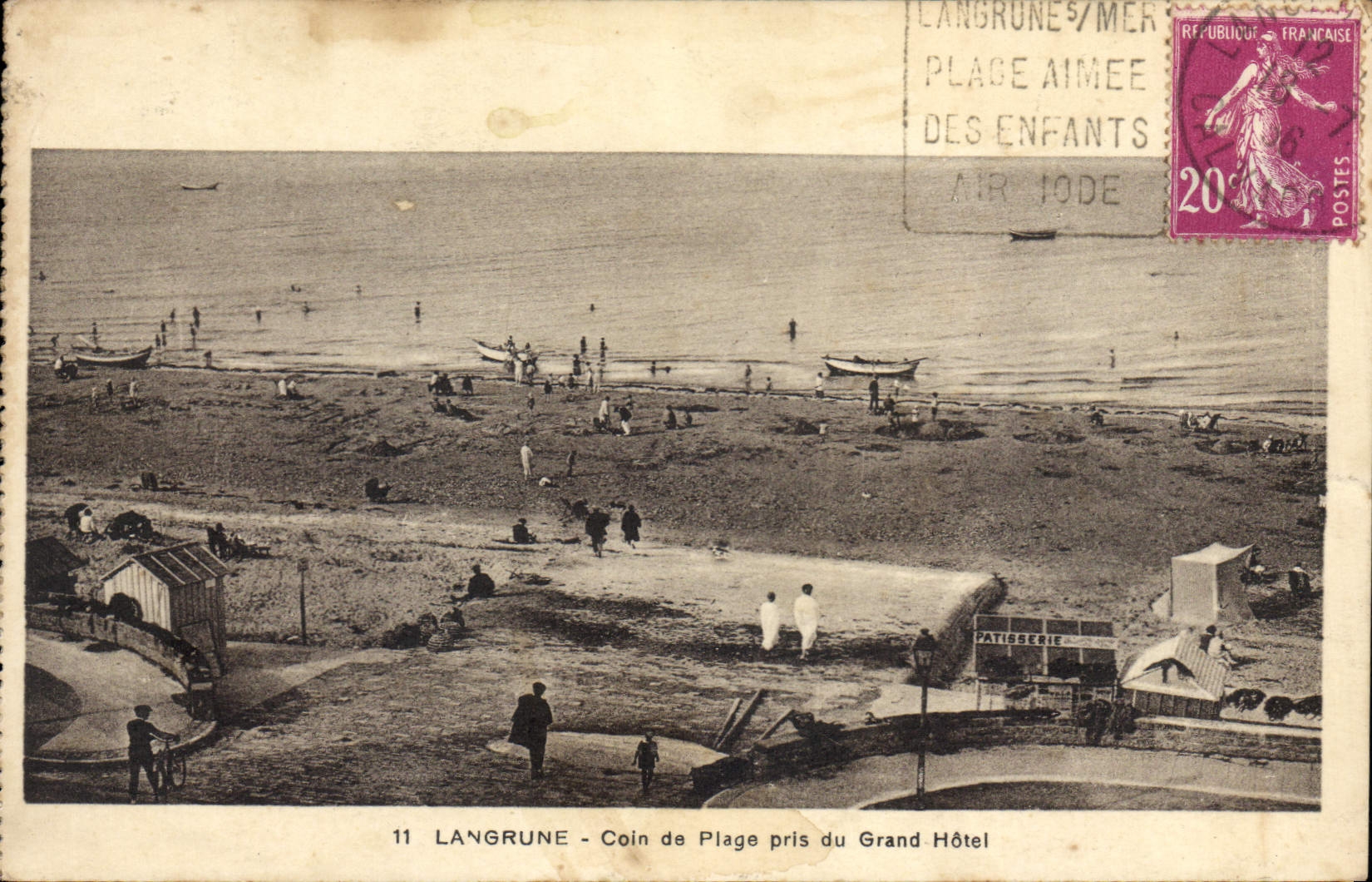 Langrune-sur-Mer — Coin de Plage pris du Grand Hôtel — éditeur Photographe Schiltigheim