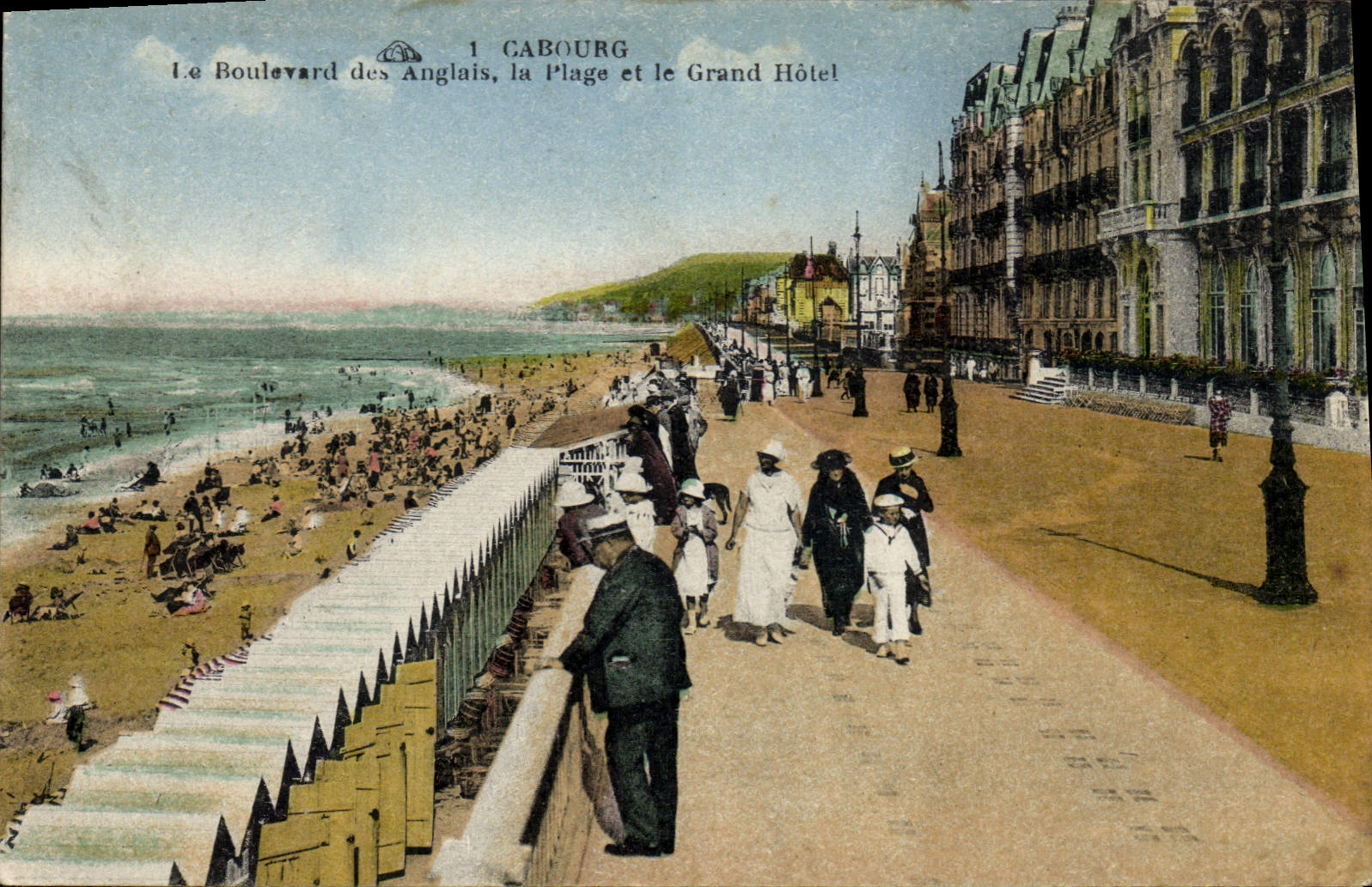 Cabourg — Le Boulevard des Anglais, la Plage et le Grand Hôtel — Éditeur non identifié, n° de série 1
