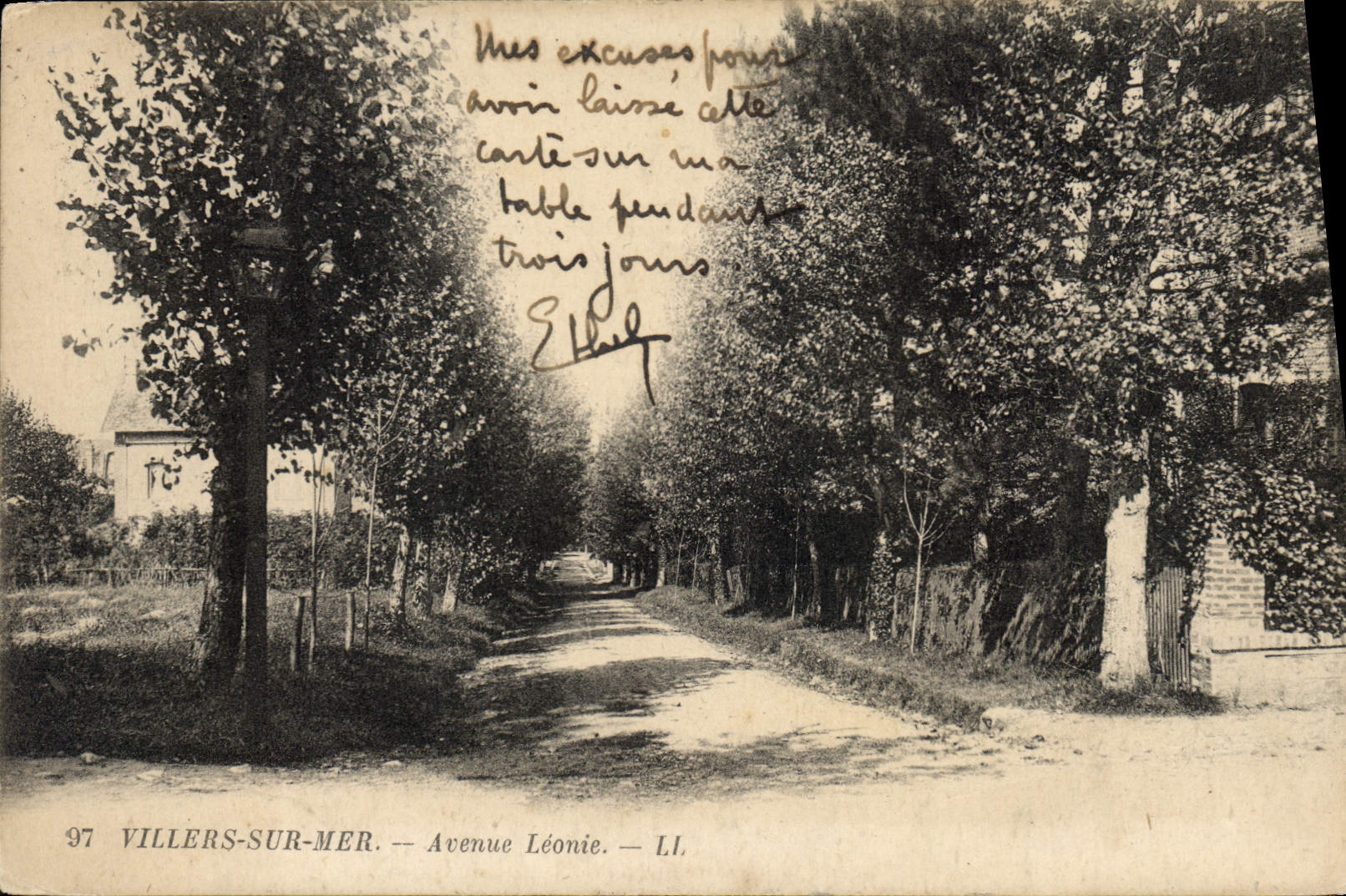 Villers-sur-Mer — Avenue Léonie — LL