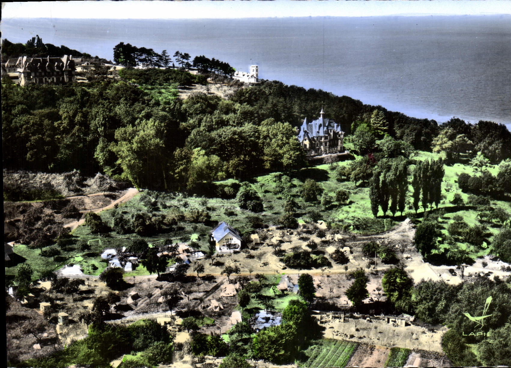 Vue aérienne du Manoir de Clairefontaine à Trouville — Édition Lapie