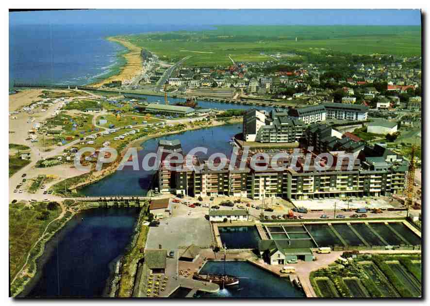 Courseulles-sur-Mer — Vue générale aérienne — Éditions Normande LE GOUBEY