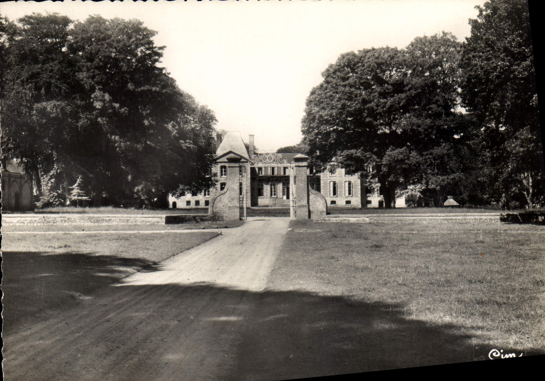 St-Aubin-sur-Mer — Le Château — Fréniès Comtier & LL