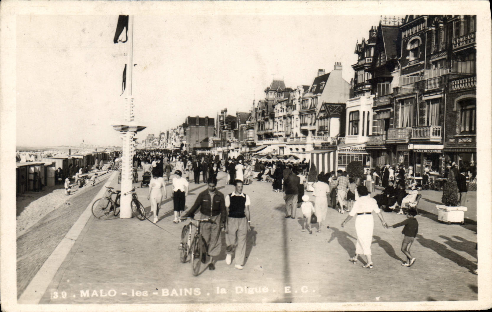 MALO-les-BAINS — la Digue — E.C. — Édition GORLIER Frères & Srs, Lille