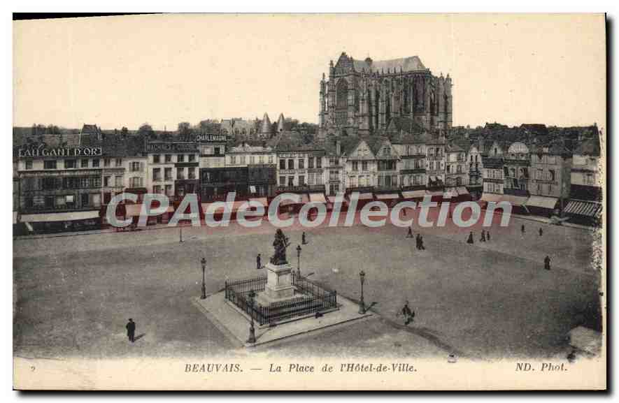 CPA Beauvais La Place de l'Hotel de Ville 