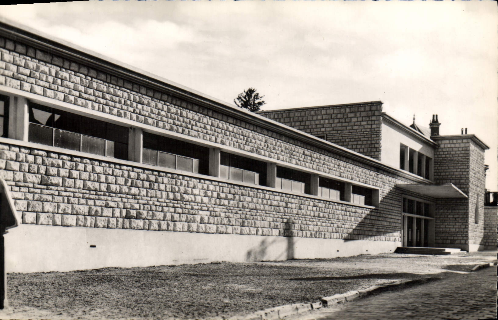 Clermont (Oise) — École — Photo René Vienot