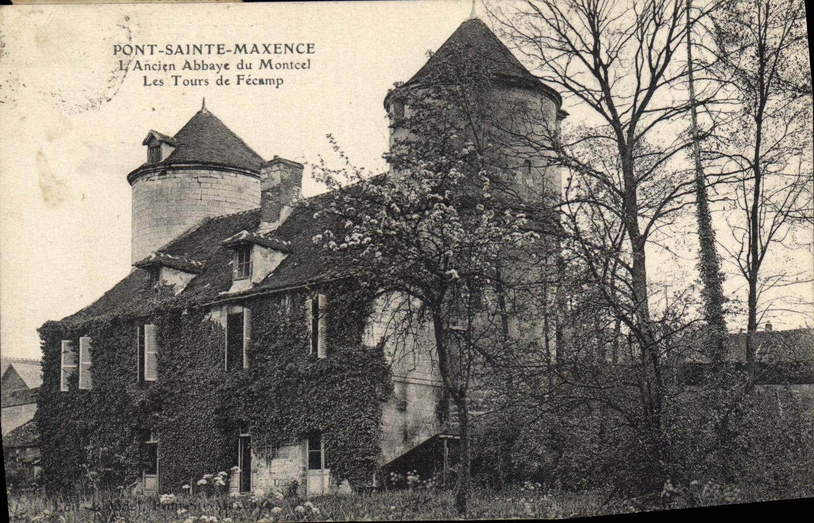 CPA Pont Ste Maxence L'Ancien Abbaye du Montcel Les Tours de Fecamp 