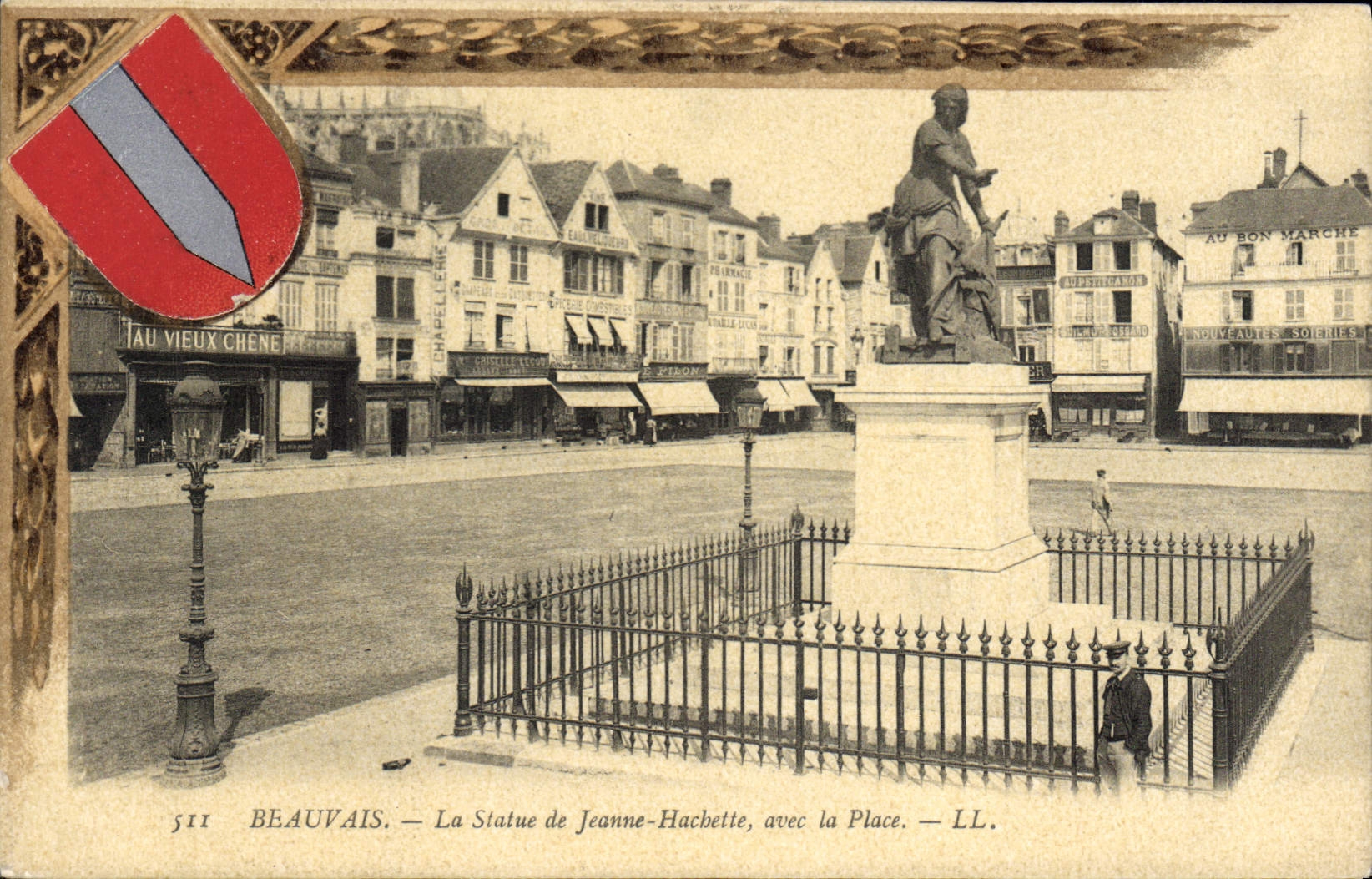 Beauvais — La Statue de Jeanne-Hachette, avec la Place — LL. n° 511