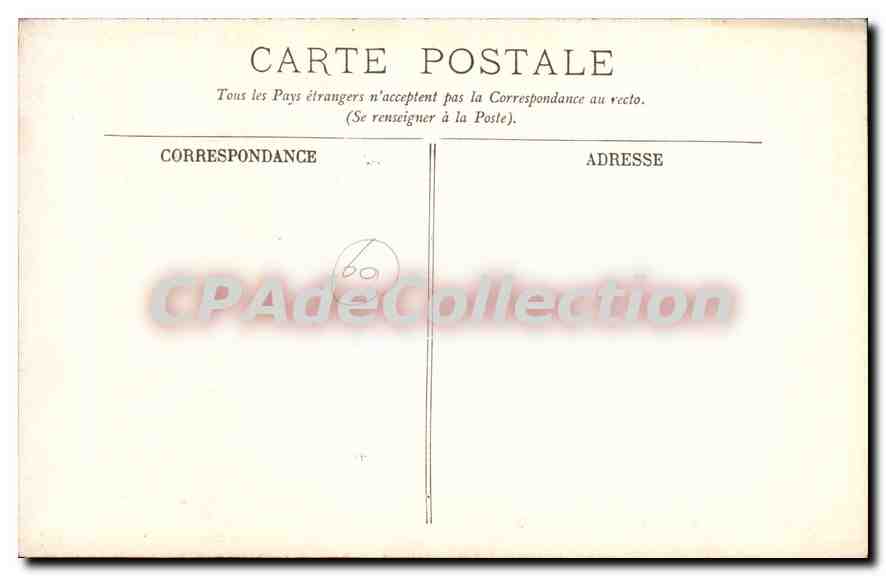 Beauvais — La Place de l'Hôtel de Ville avec les Trois Piliers. — Reverso