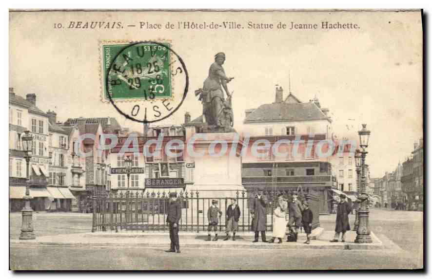 Beauvais — Place de l'Hôtel-de-Ville. Statue de Jeanne Hachette.