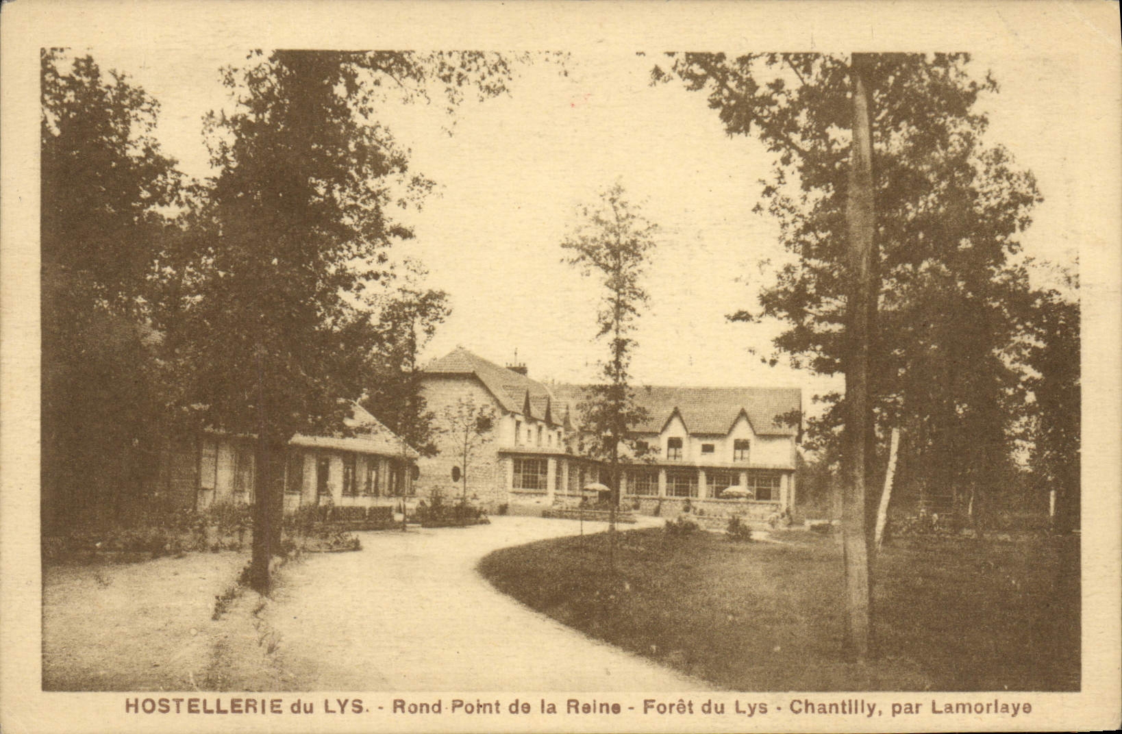 Hostellerie du Lys - Rond Point de la Reine - Forêt du Lys - Chantilly, par Lamorlaye