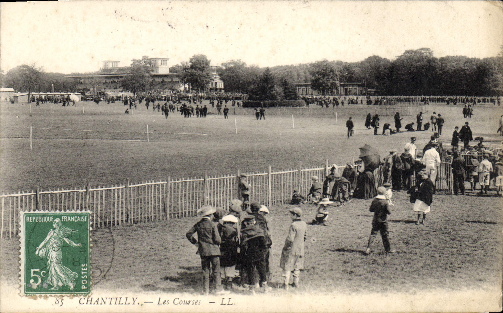 Chantilly — Les Courses — LL.