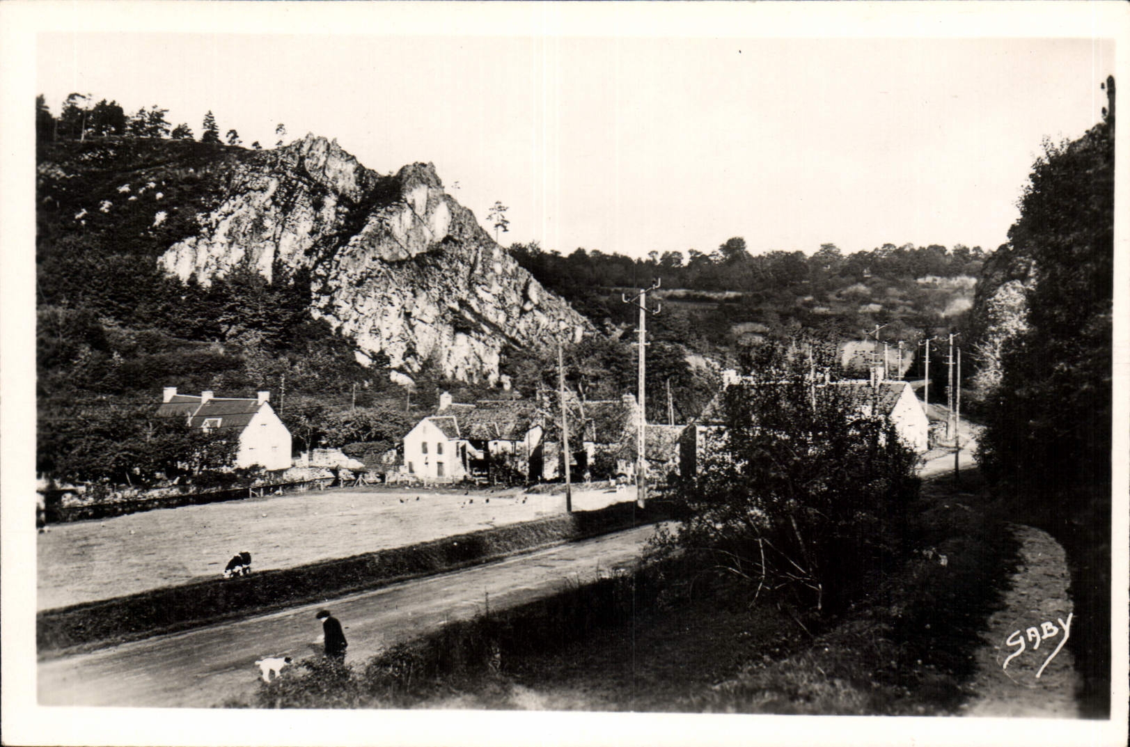 CPA Domfront Orne la Tertre Sainte Anne et la valee 