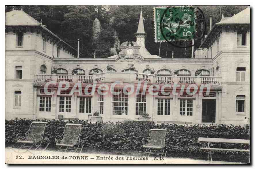 CPA Bagnoles de l'Orne Entree des Thermes 