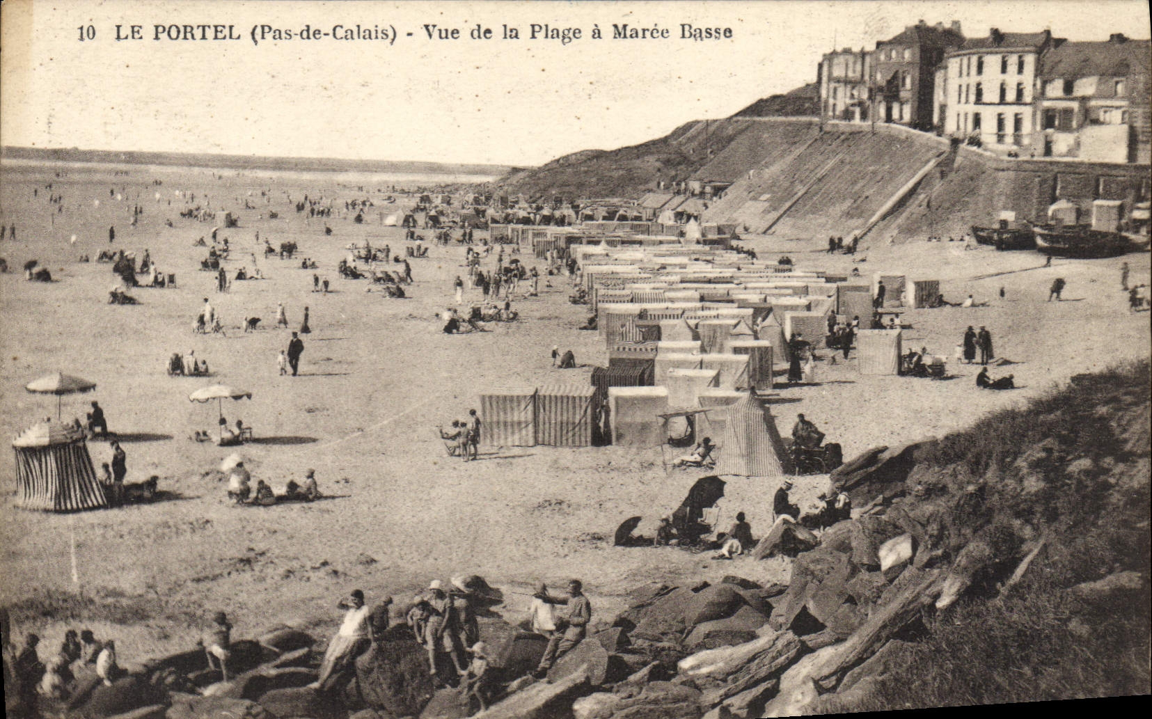 CPA Le Portel Vue de la Plage à Maree Basse 