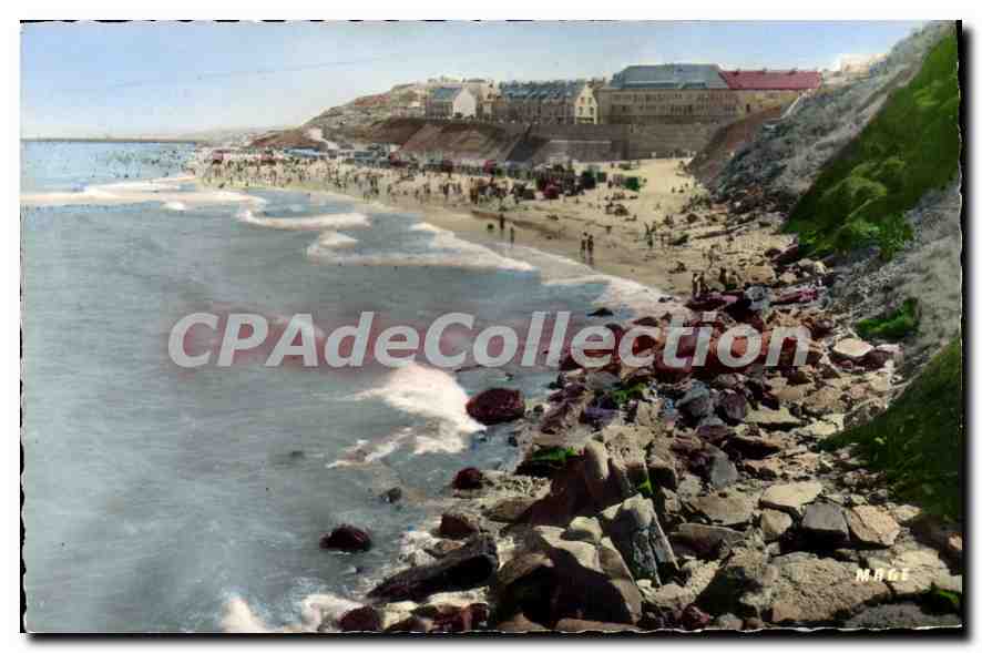 Les Rochers et la Plage à Marée Haute — Le Portel, Pas-de-Calais — NAGE