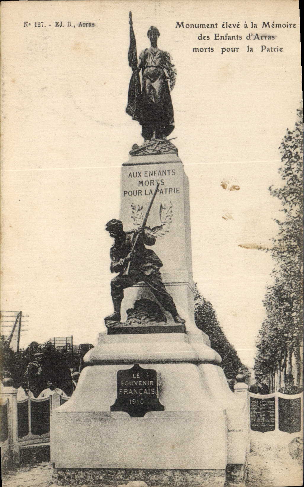 Monument aux Enfants Morts pour la Patrie — Arras — Ed. B., Arras, n° 127