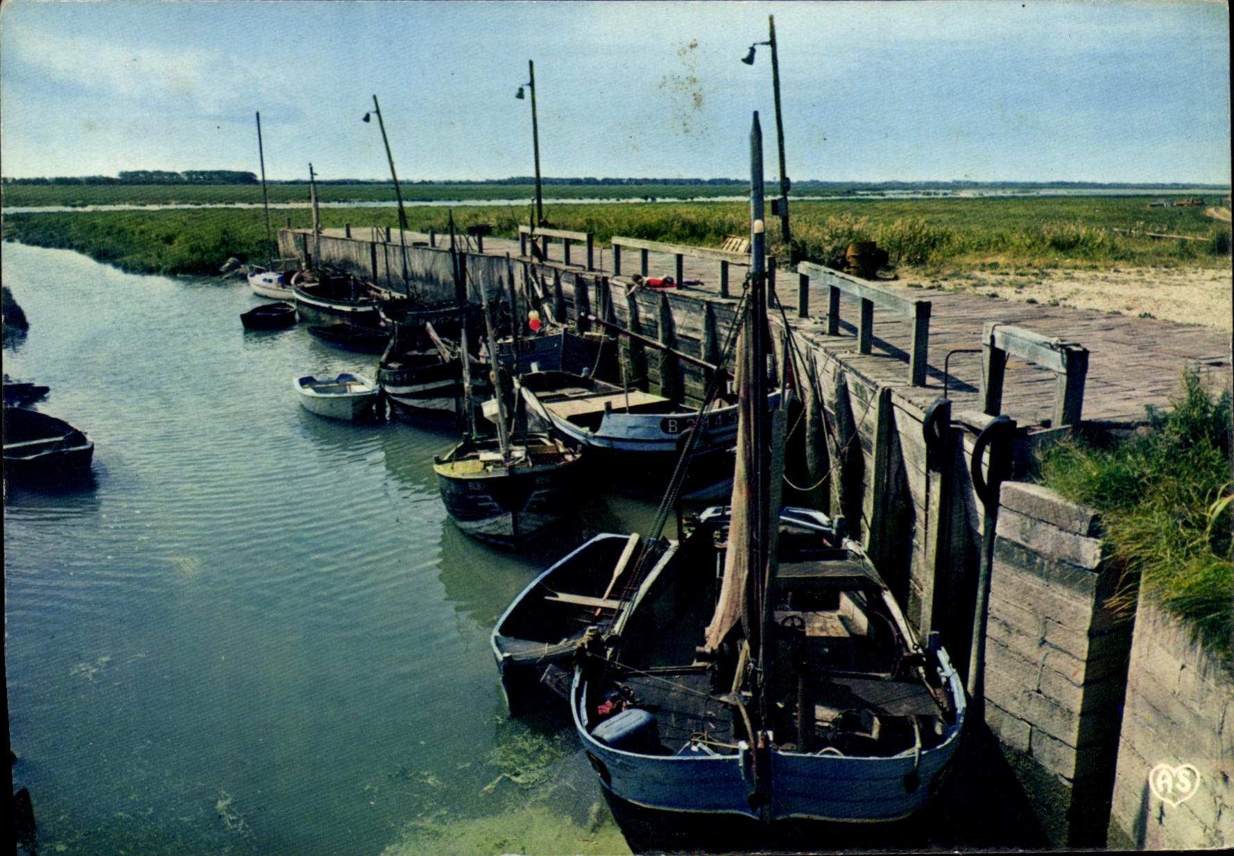 CPSM La Cote D'Opale environs de berck Plage Pas de Calais la Madelon a Groffliers le port de Berck 