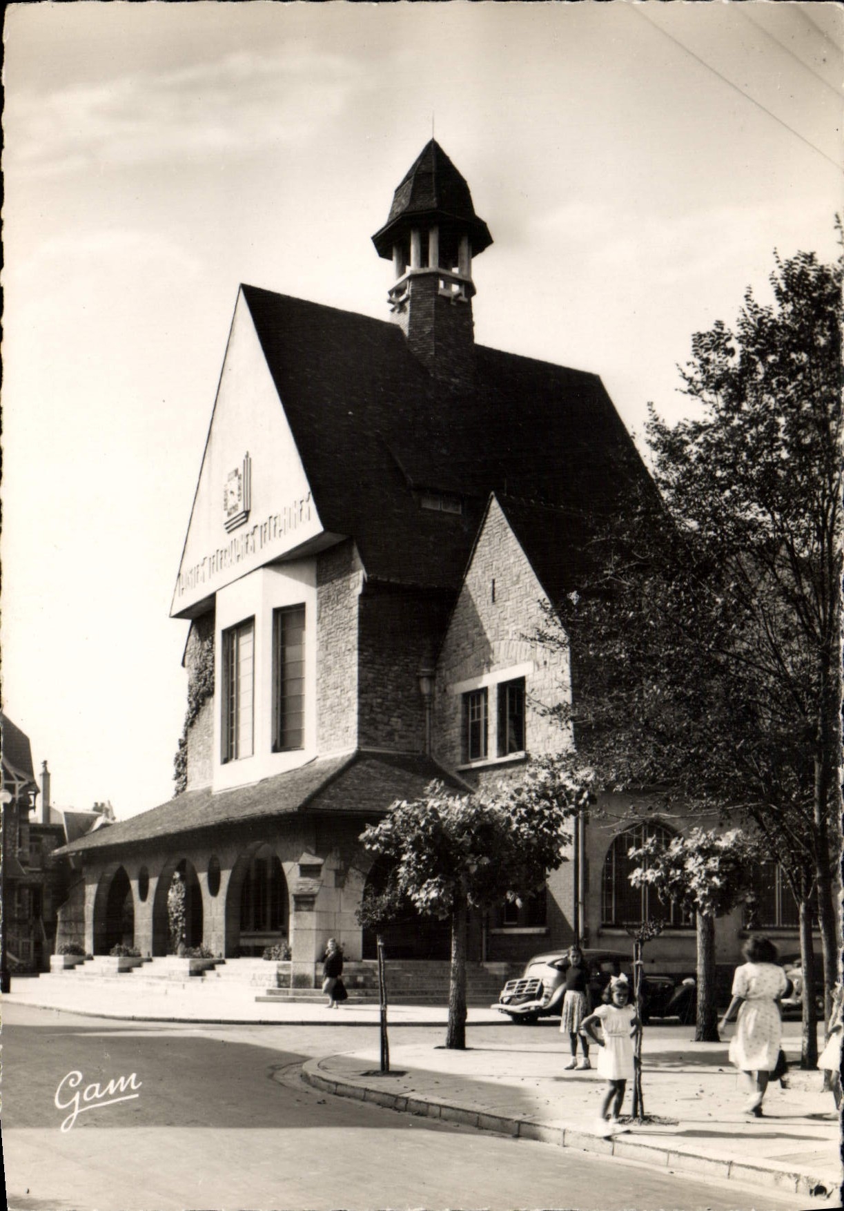Le Touquet-Paris-Plage — L'Hôtel des Postes — F. Gambier, architecte