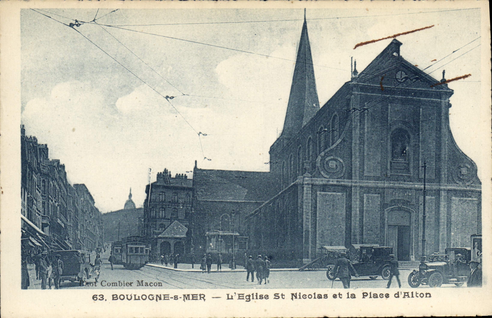 Boulogne-sur-Mer — L'Église Saint-Nicolas et la Place d'Alton — Phot Combier Macon, n°63