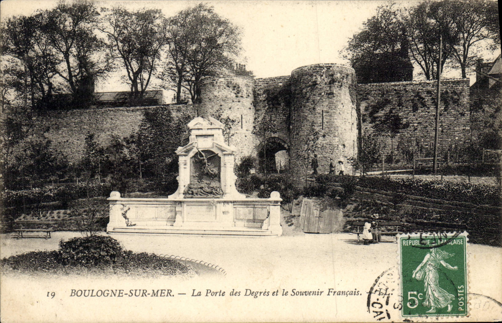 Boulogne-sur-Mer — La Porte des Degrès et le Souvenir Français — éditeur inconnu, n°19