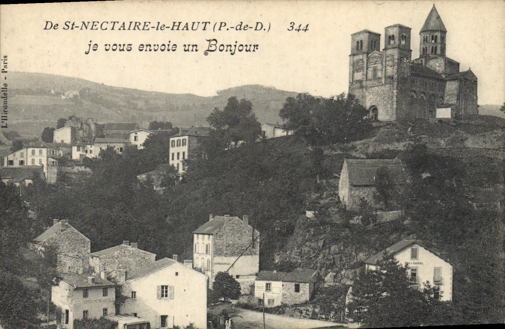 St-Nectaire-le-Haut (P.-de-D.) — vue du village et de l'église — L'Linondelle - Paris, n° 344