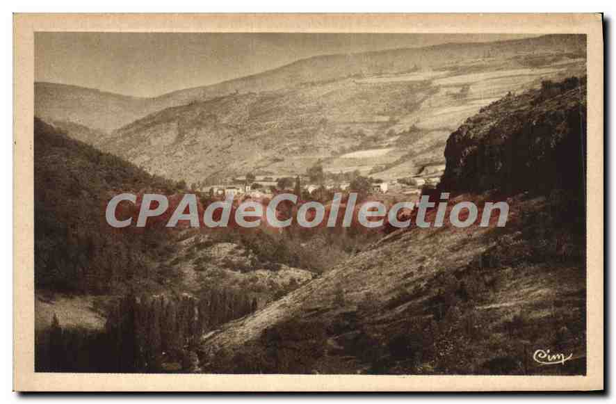 Rentières, View of Ardes — Curious Village Overlooking the Couze Valley
