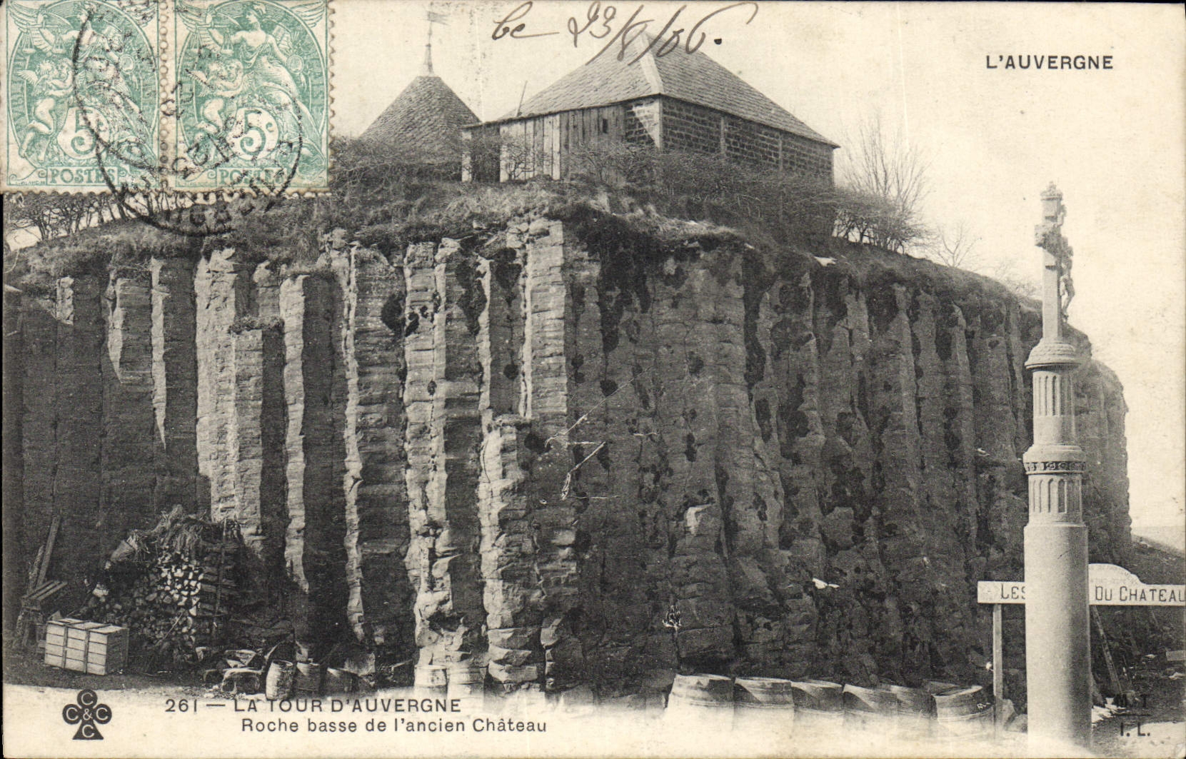 Auvergne — Die Tour d'Auvergne, niedriger Felsen des alten Schlosses — P.L. Nr. 261