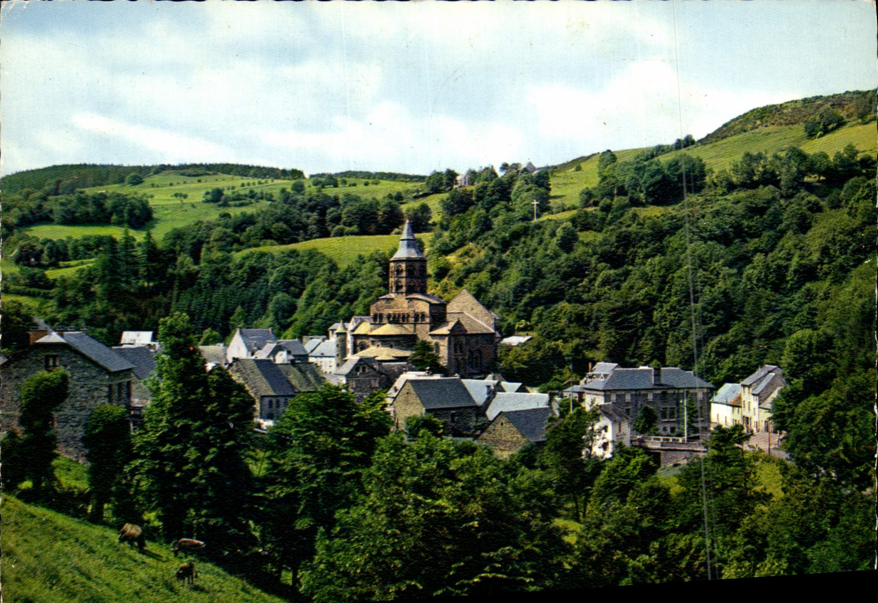 Orcival (P.-de-D.) — General view — Compagnie des Arts Photographiques, Issoire