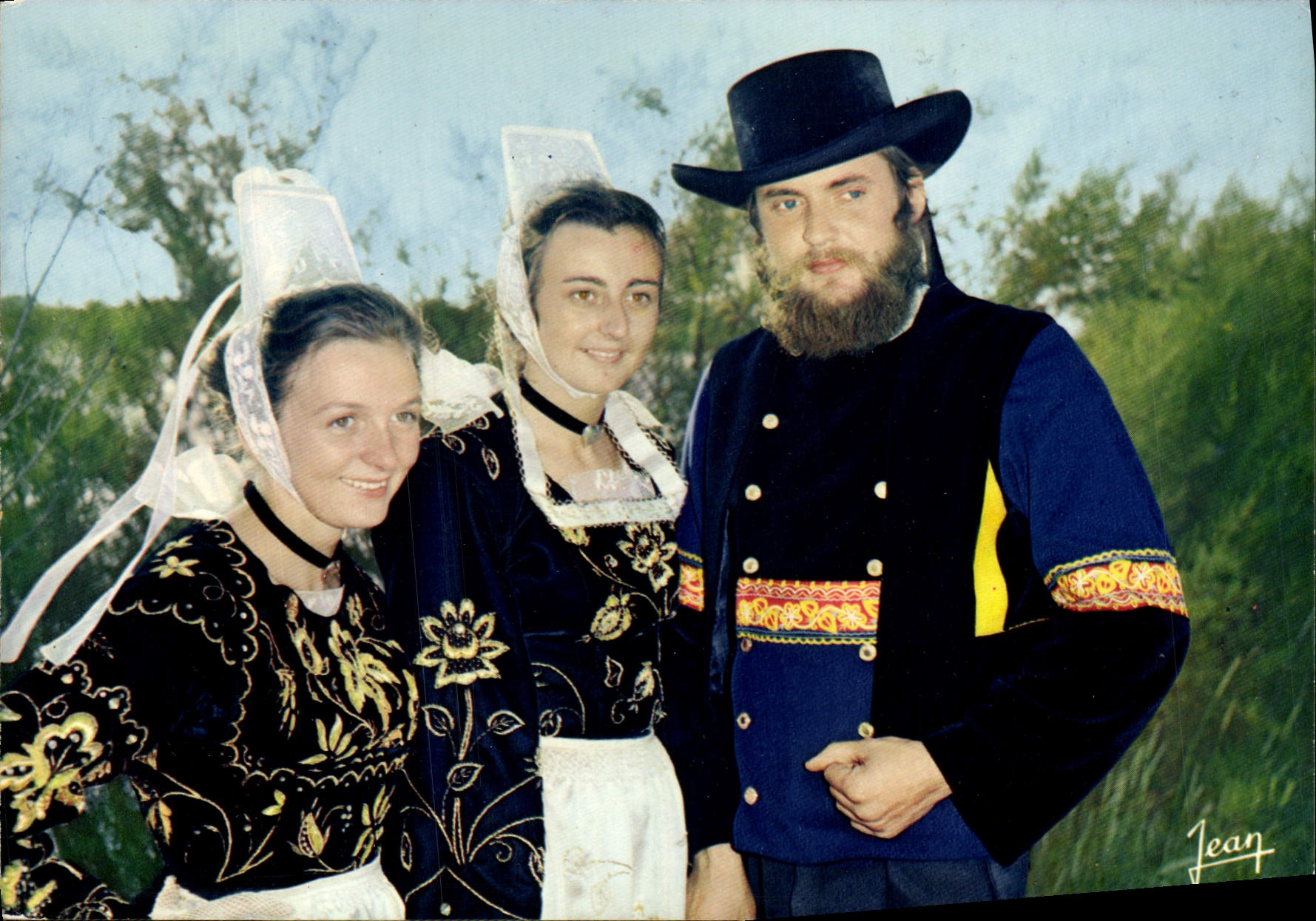 CPSM La Bretagne Groupe folklorique de Plomodiern en Porzay 