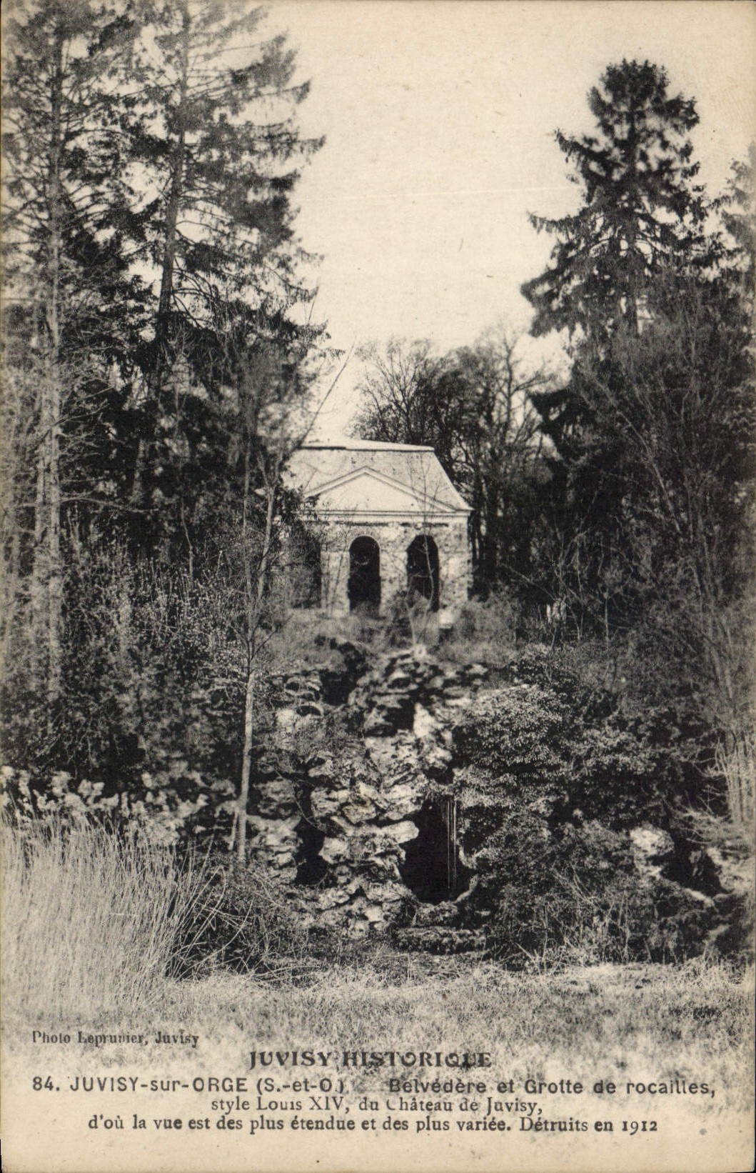 CPA Juvisy Historique Juvisy sur orge S et O belvedere et Grotte de Rocailles château de juvisy