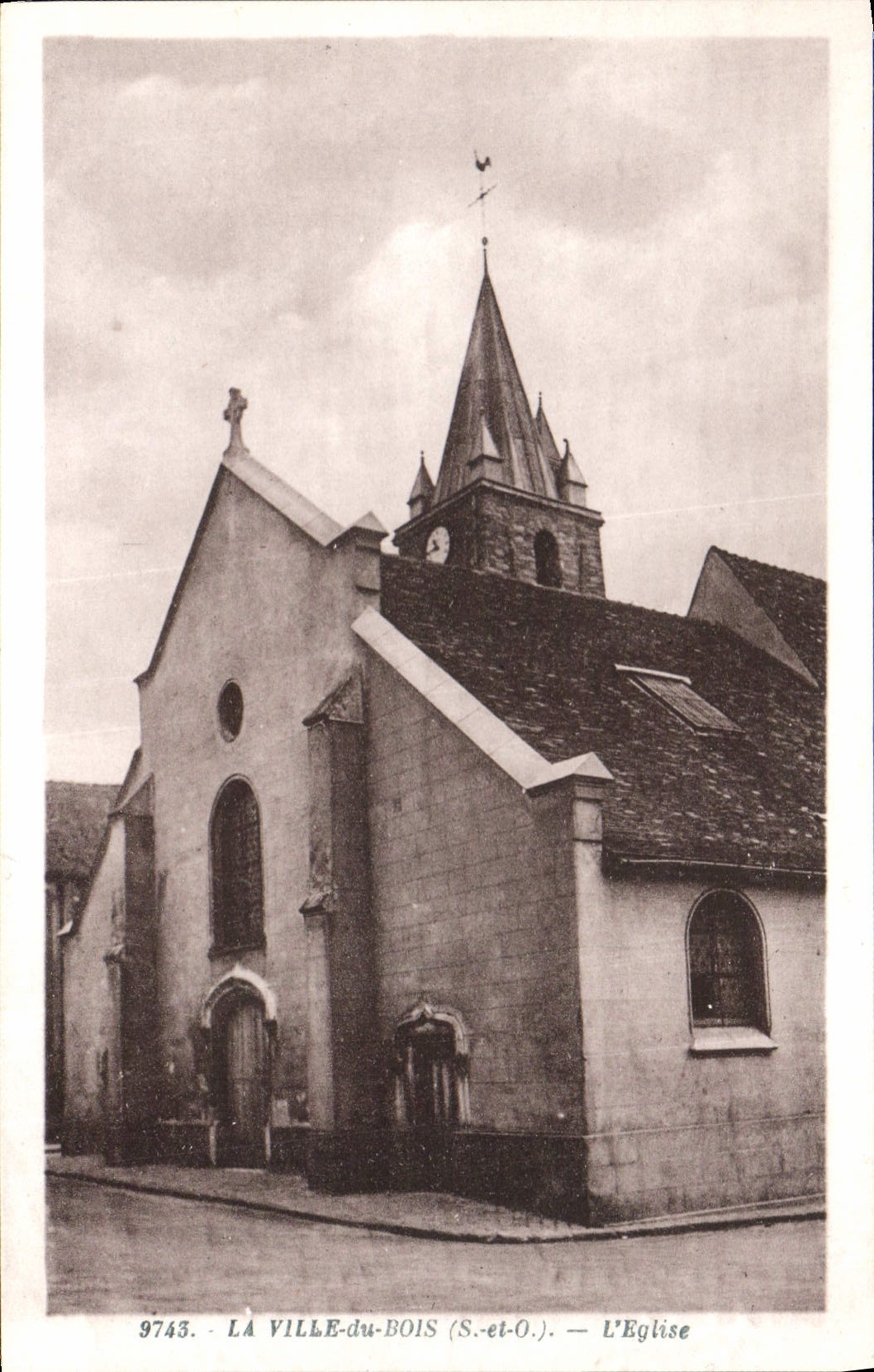 CPA La Ville du Bois S et O l'eglise 
