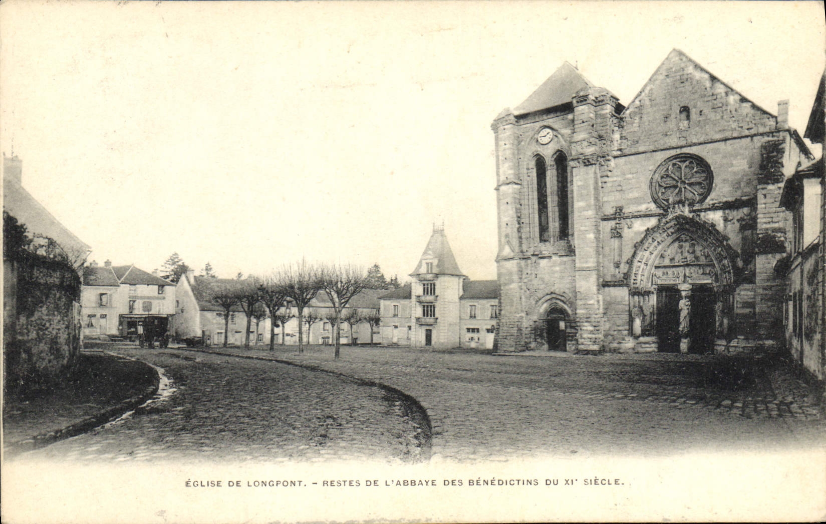 CPA Eglise de Longpont restes de l'Abbaye des Benedictins du Xi siecle 