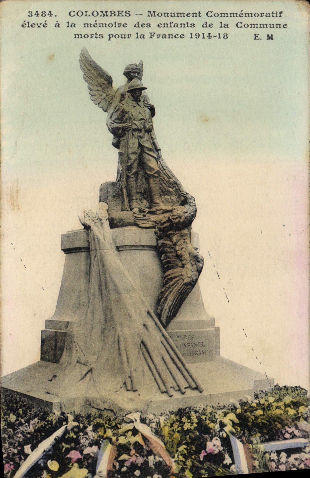 CPA Colombes Monument Commemoratif eleve a la memoire des enfants de la Commune morte pour la France