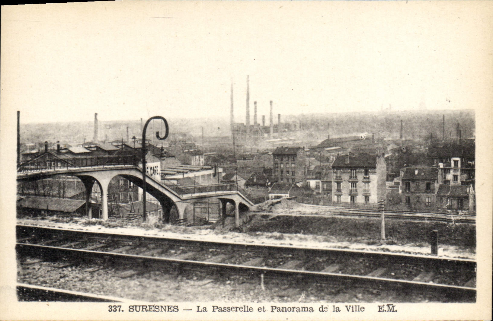 CPA Suresnes La Passerelle et Panorama de la Ville