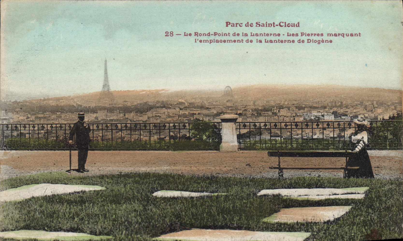 CPA Parc de Saint Cloud Le Rond Point de la Lanterne Les pierres marquant l'emplacement de la Lanter