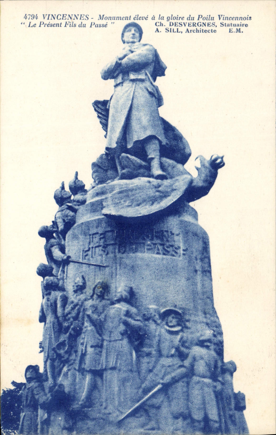 Vincennes - Monument élevé à la gloire du Poilu Vincennois — 'Le Présent Fils du Passé' — F. Testard, Paris