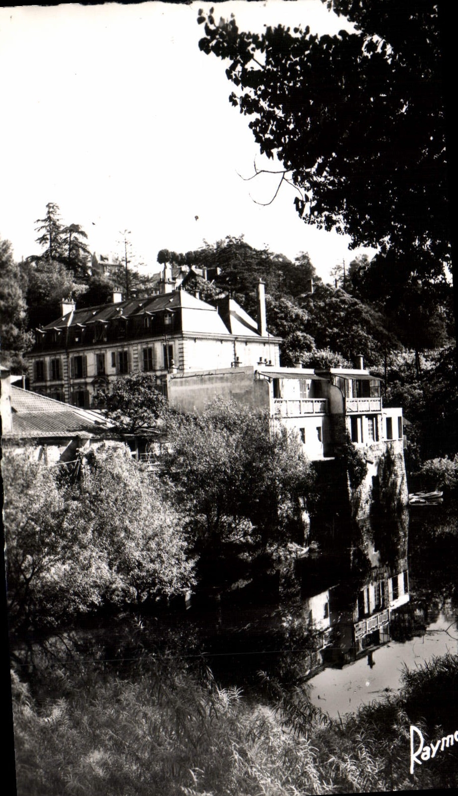 Villeneuve-Saint-Georges — The Picturesque Yerres — Art Editions RAYMON (S.-et-O.)