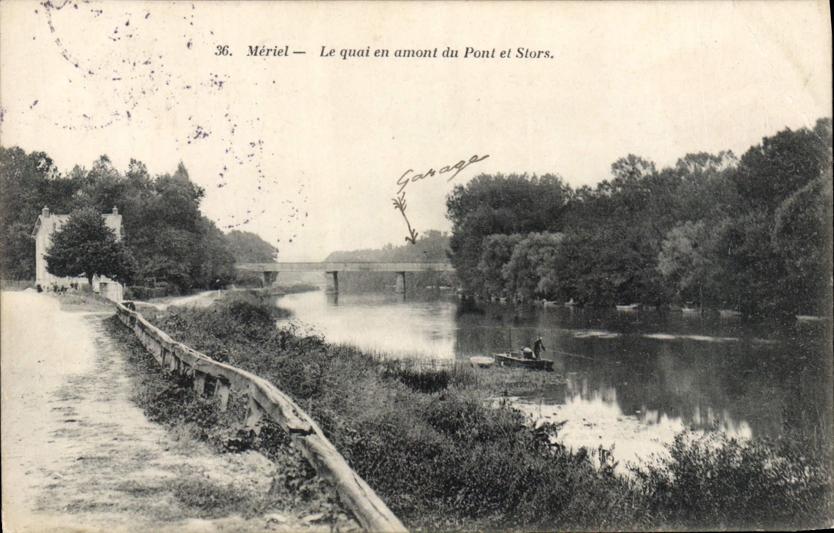 CPA Meriel Le Quai en amont du Pont et Stars