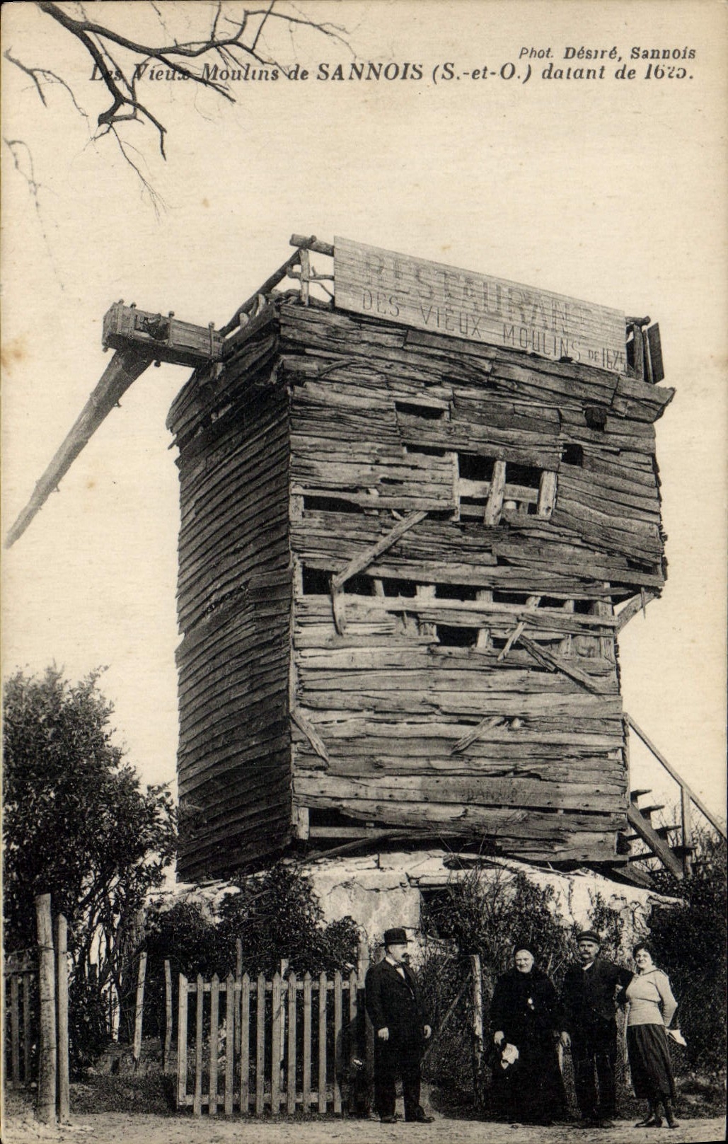 CPA Les Vieux Moulins de Sannois Datant de 1620