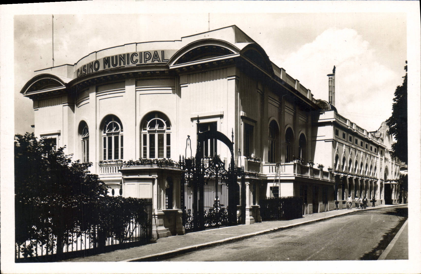 Casino Municipal — Enghien-les-Bains — Fabrication L'Abéille, Paris
